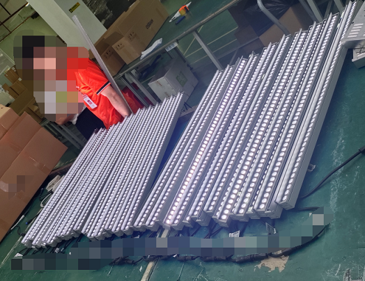 Aging test of LED linear lights